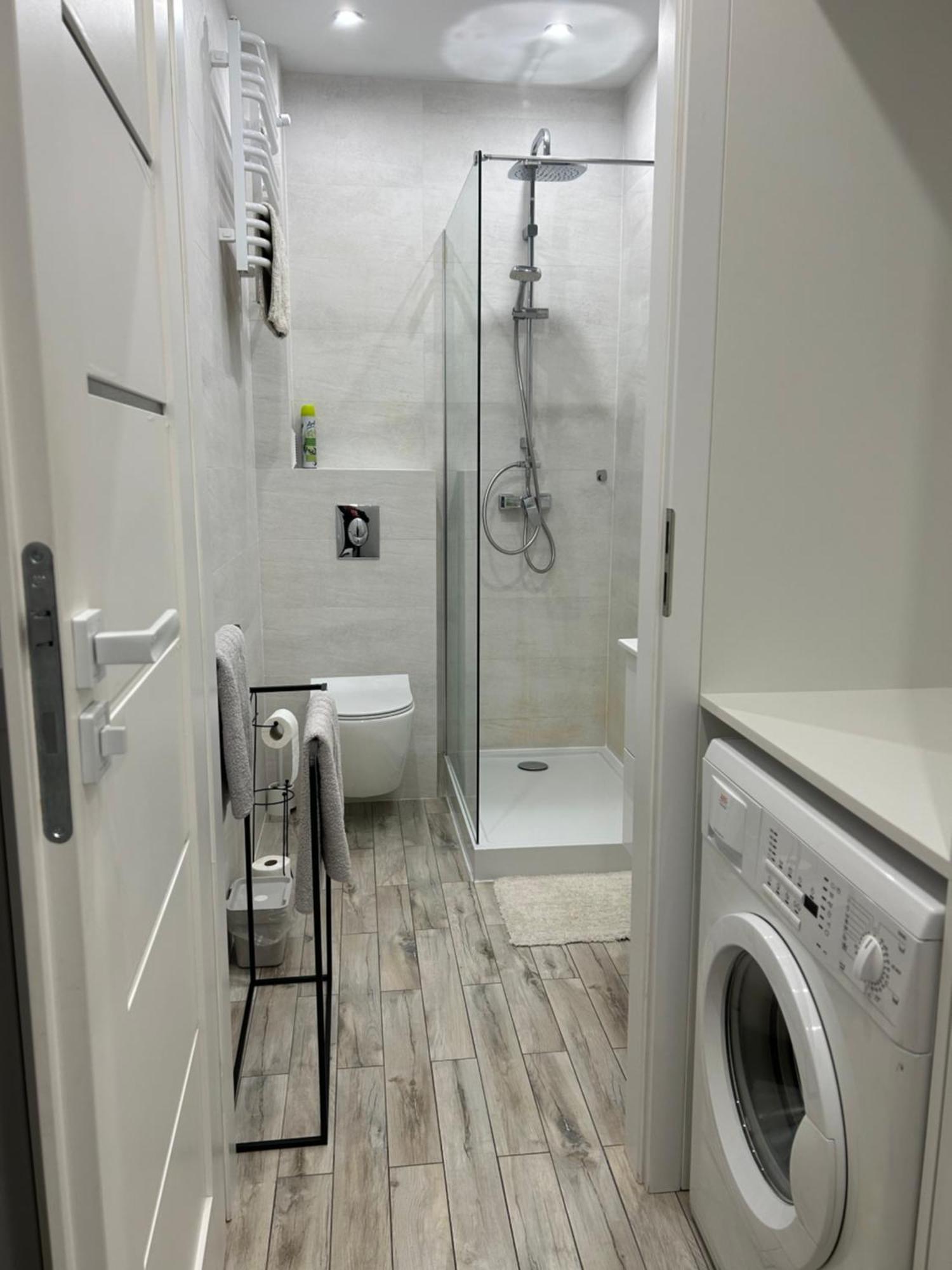 Apartament Na Dworcowej Centrum Parking Gratis ヴロツワフ エクステリア 写真