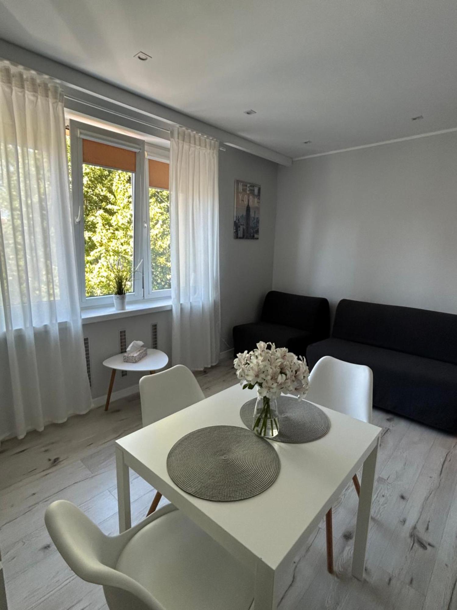 Apartament Na Dworcowej Centrum Parking Gratis ヴロツワフ エクステリア 写真